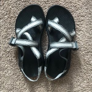 NWOT Chacos sz 6